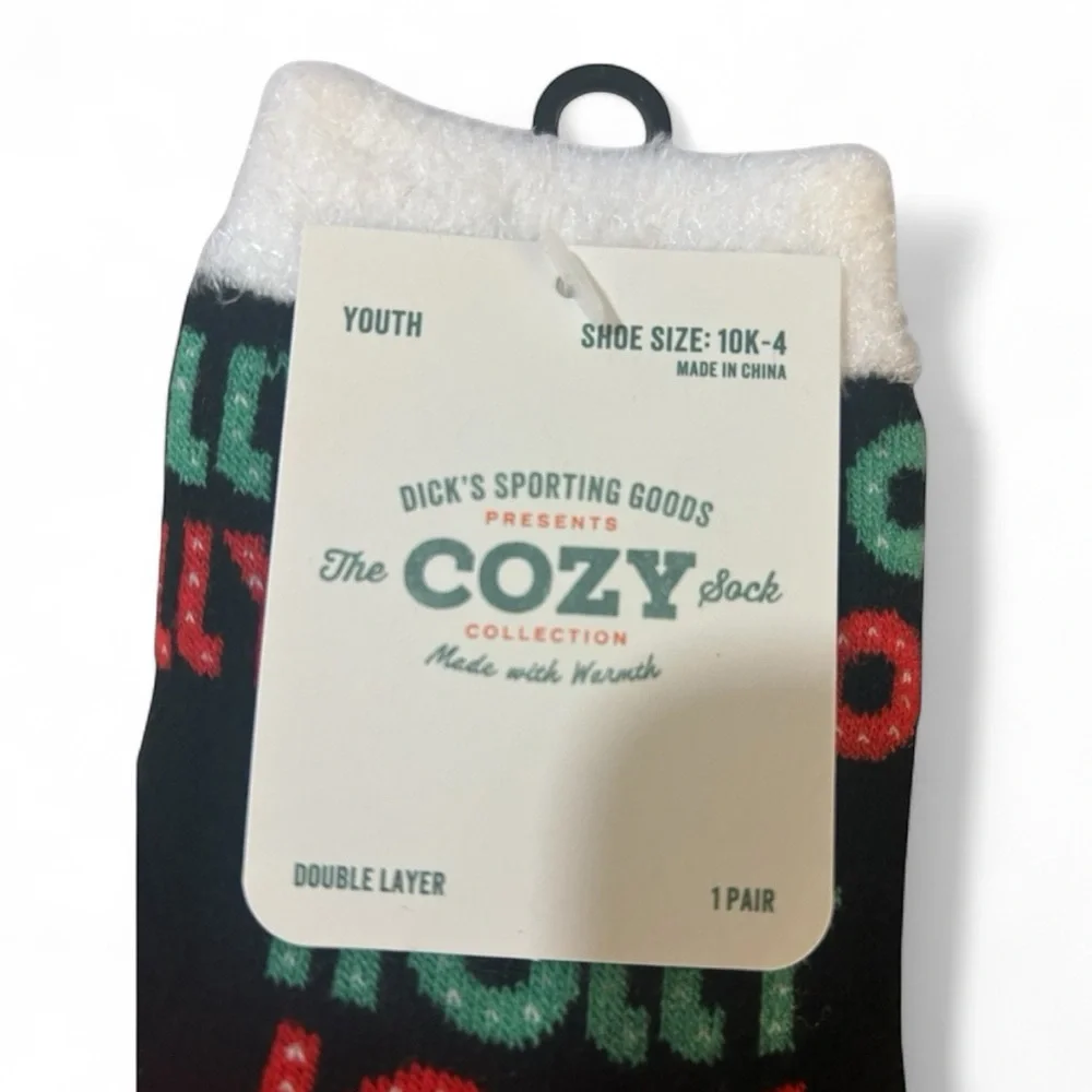Festive Christmas Youth Socks - The COZY Sock Collection -‎ NWT - (2) Pair